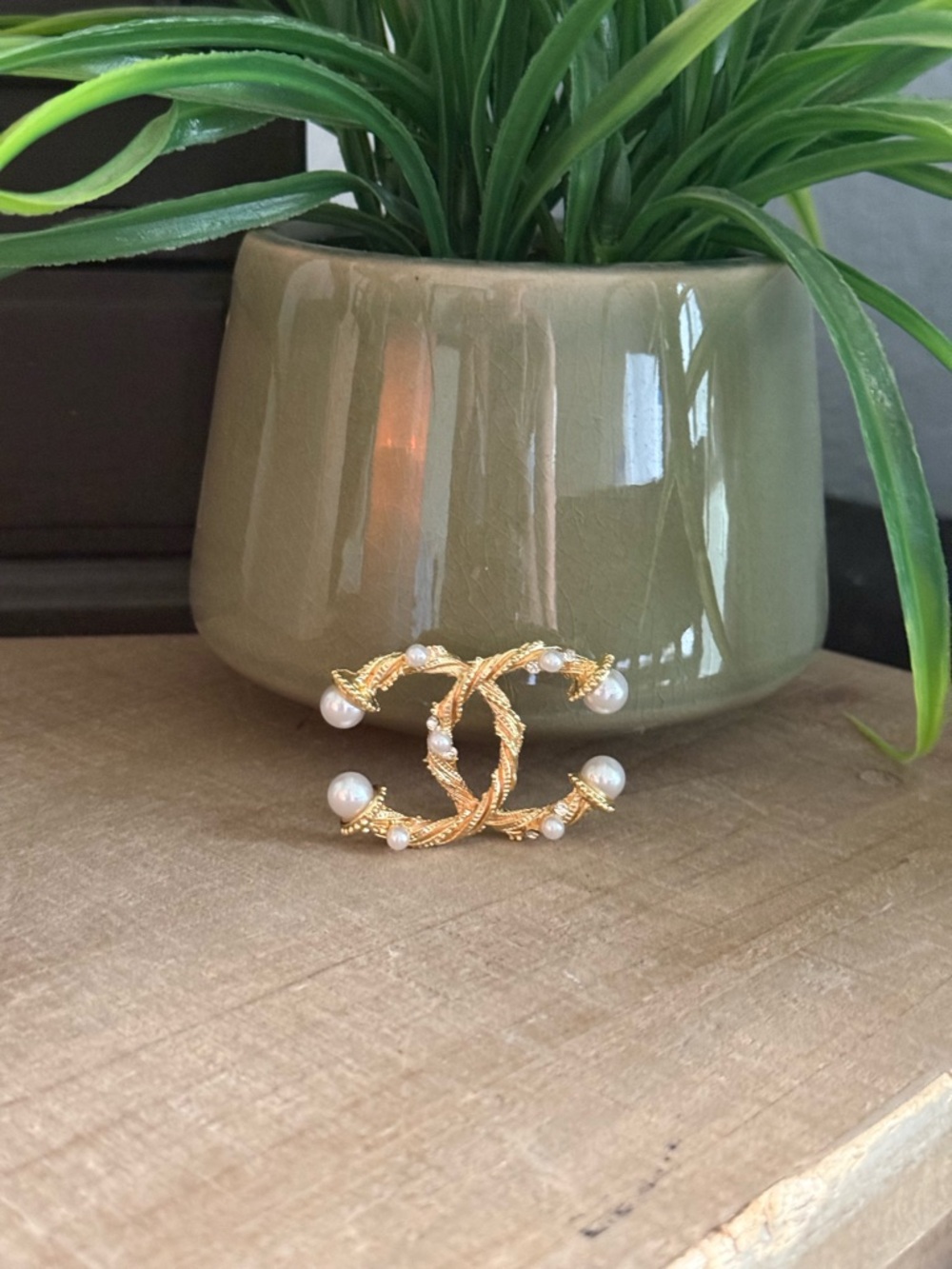 Textured Gold & Pearl Double C Style Brooch – Statement Piece